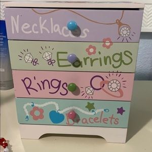 Childrens Jewelry Organizer